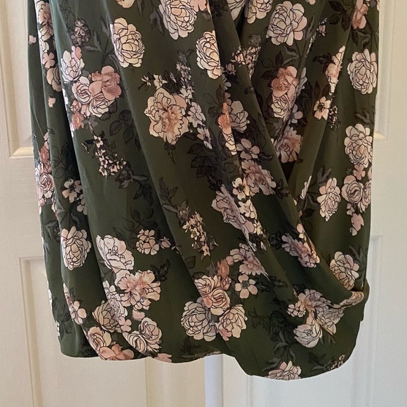 Sleeveless wrap top, v-neck, L - Picture 5 of 5